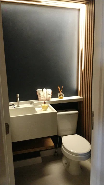 Apartamento à venda com 3 suítes em Jardim Caboré, São Paulo, SP