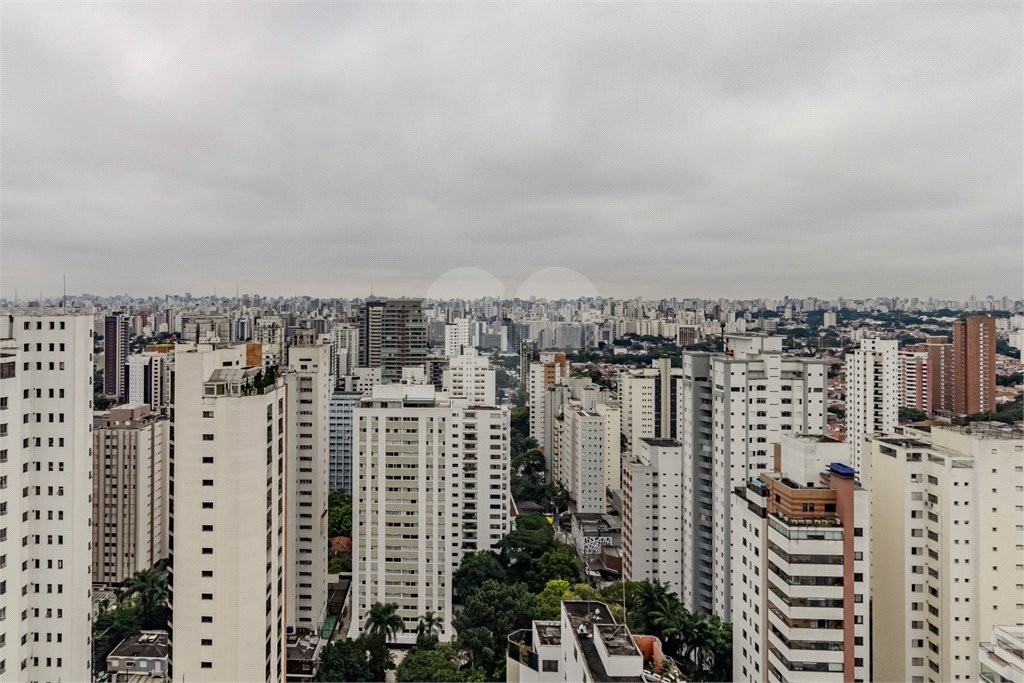 Apartamento à venda com 4 suítes em Campo Belo, São Paulo, SP