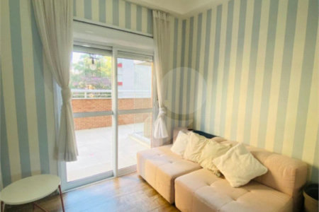 Apartamento à venda com 2 quartos, sendo 1 suíte,  em Vila Andrade, São Paulo, SP