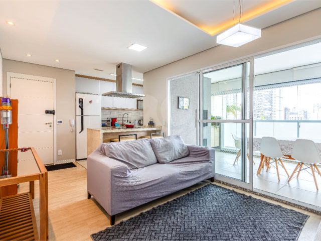 Apartamento à venda com 3 quartos, sendo 1 suíte,  em Chácara Santo Antônio (zona Sul), São Paulo, SP