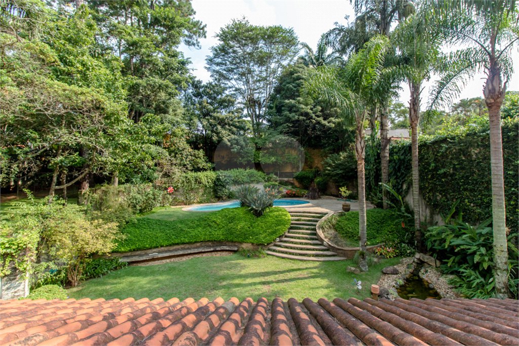 Sobrado à venda com 4 suítes em Jardim Cordeiro, São Paulo, SP