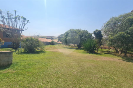 Chácara à venda com 3 quartos, sendo 1 suíte, em Vila Reis, Itapetininga, SP