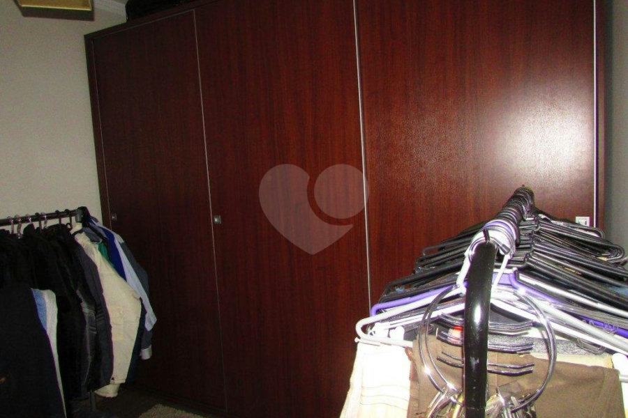 Sobrado à venda com 3 quartos, sendo 1 suíte,  em Vila Constança, São Paulo, SP
