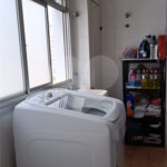 Apartamento à venda com 3 quartos, sendo 1 suíte,  em Vila Olímpia, São Paulo, SP