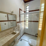 Casa à venda com 4 suítes no condomínio São Joaquim, Vinhedo - SP