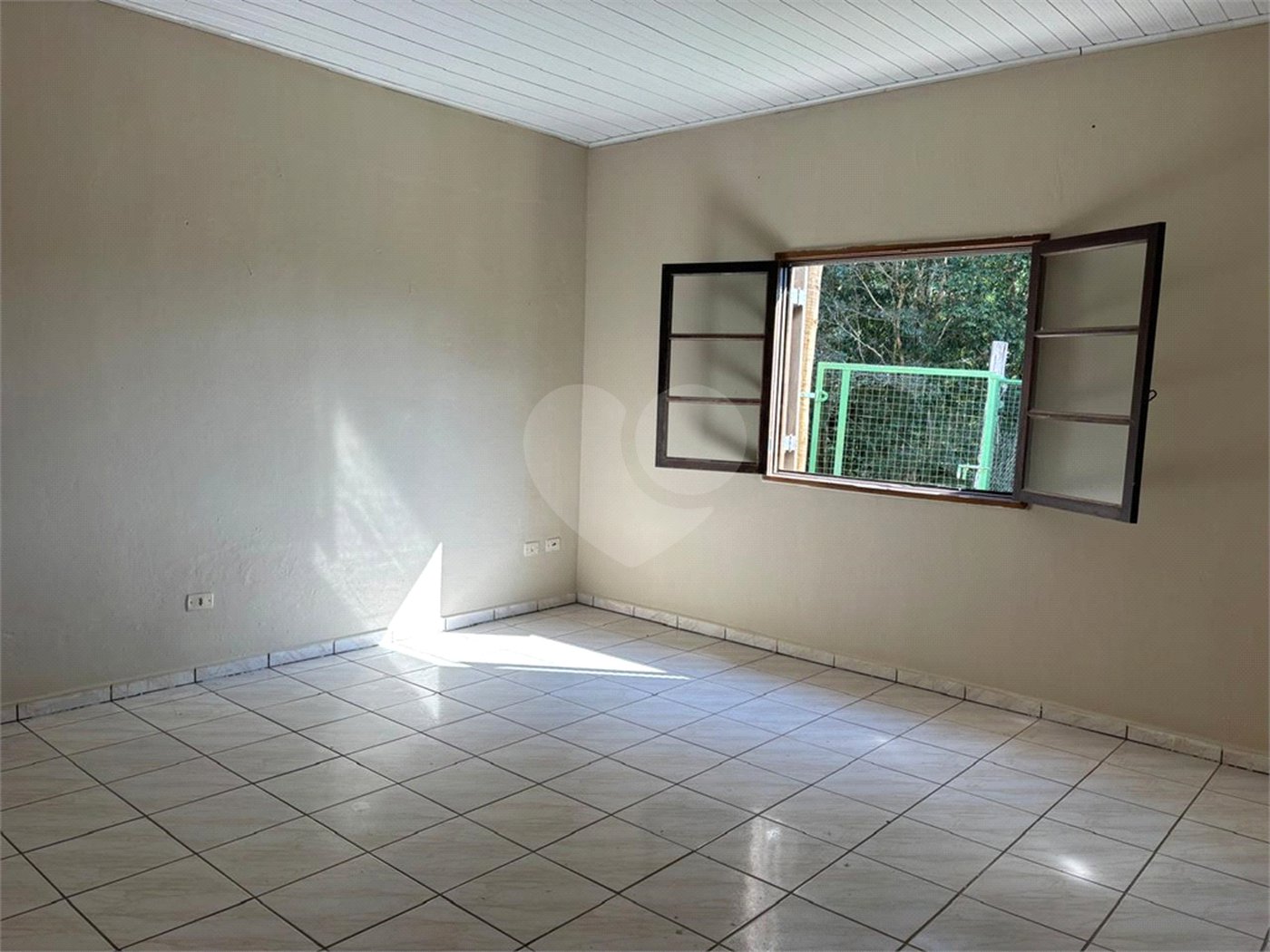 Sítio à venda com 3 suítes, em Jardim Guaçu, São Roque, SP