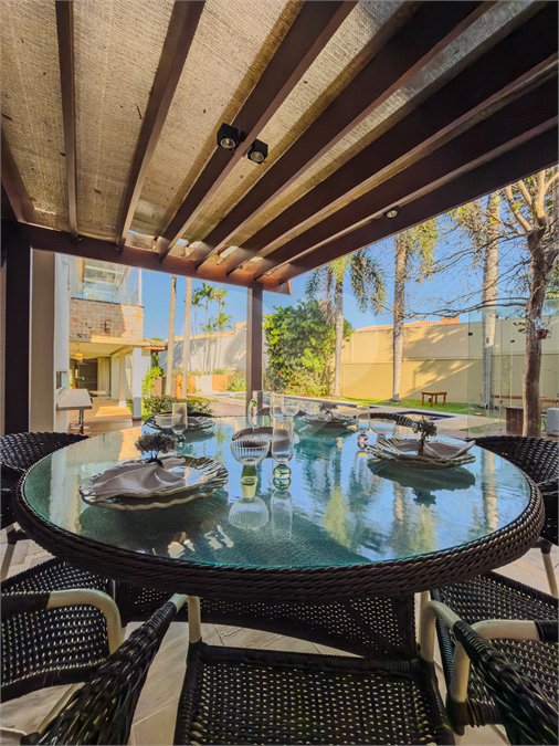 Casa à venda com 4 suítes no condomínio Villa Borghese, Indaiatuba - SP