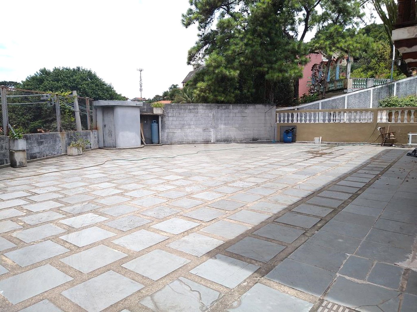 Casa à venda ou para alugar com 4 suítes em Vila Comercial, São Paulo, SP