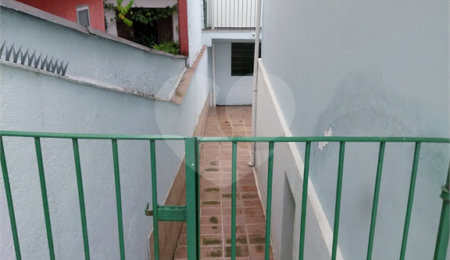 Sobrado à venda com 3 quartos, sendo 1 suíte,  em Tremembé, São Paulo, SP
