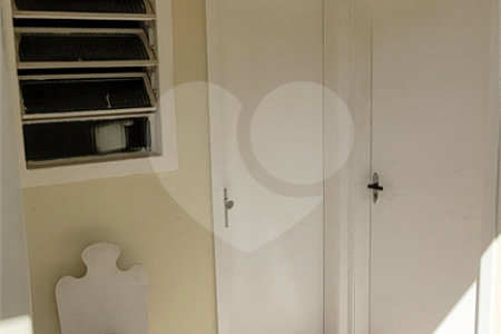 Sobrado à venda com 4 quartos, sendo 3 suítes, em Brooklin Paulista, São Paulo, SP