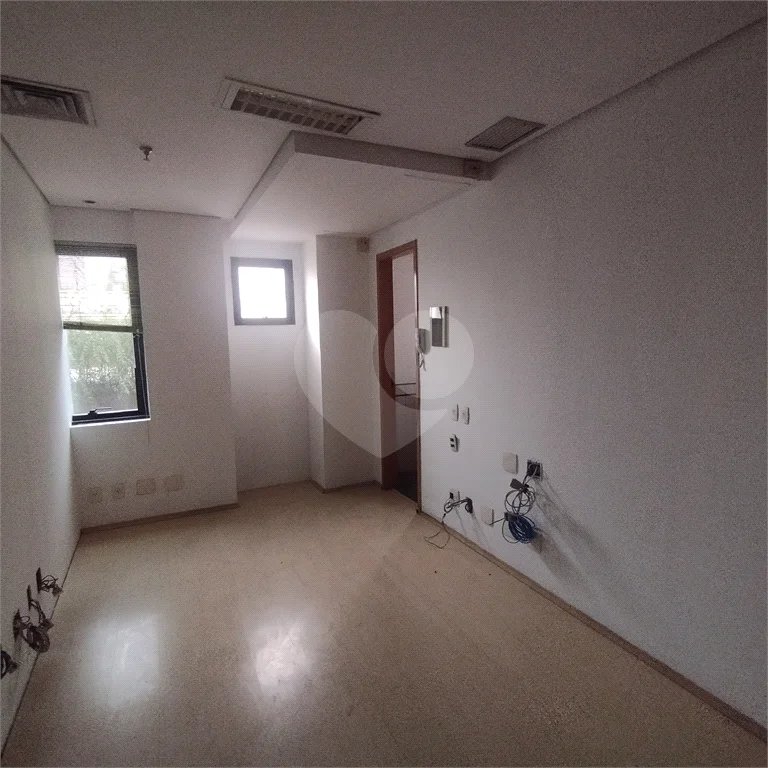 Sala comercial para locação no Jardim Paulista, 90 m², 2 garagens