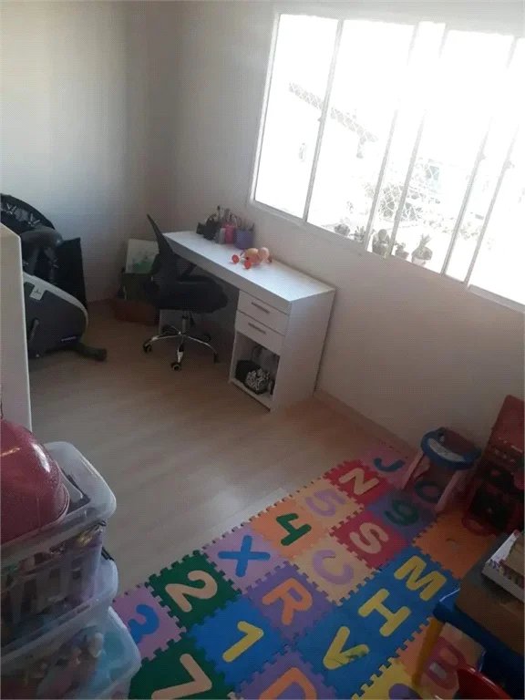 Sobrado à venda 3 quartos, suíte, espaço gourmet com churrasqueira próximo ao Metro Vl Sônia