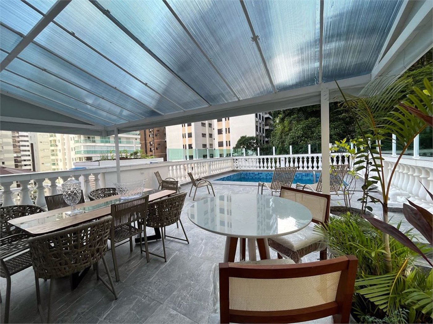 Apartamento Residencial à venda, Centro, Guarujá - AP0133.
