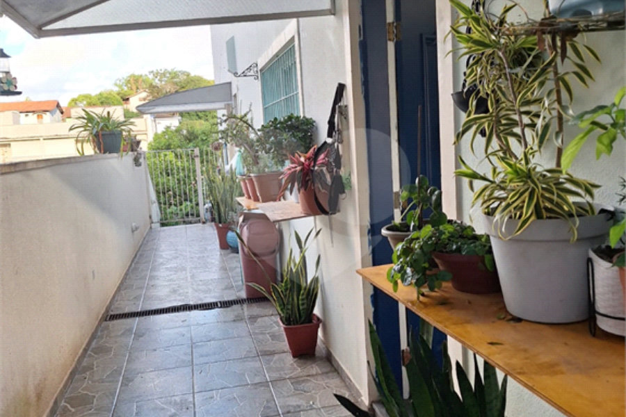 Sobrado à venda com 3 quartos, sendo 1 suíte, em Vila Irmãos Arnoni, São Paulo, SP