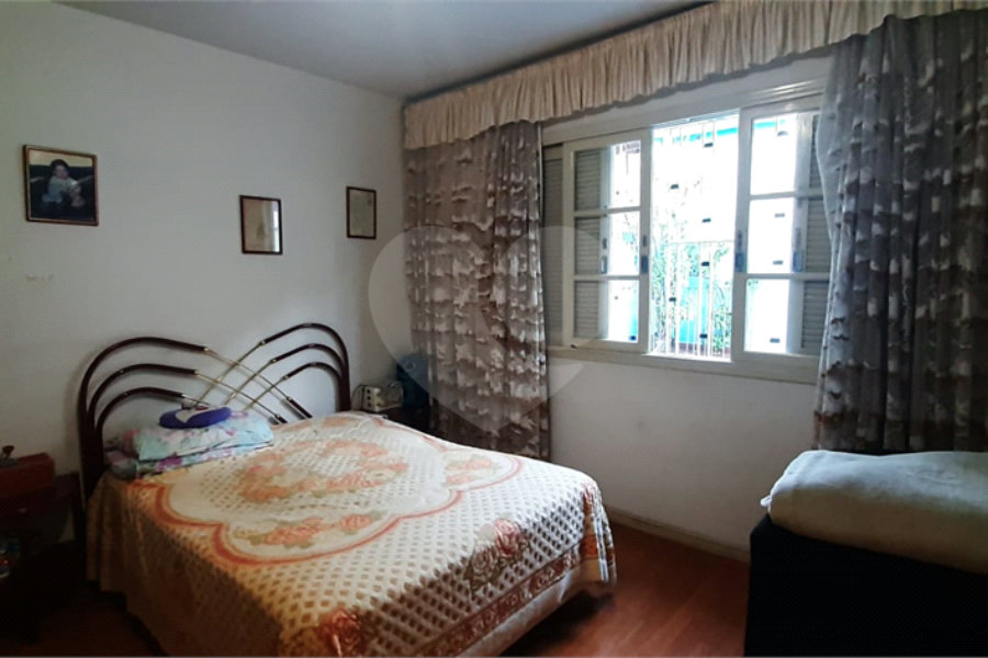 Sobrado à venda com 4 quartos em Santana, São Paulo, SP