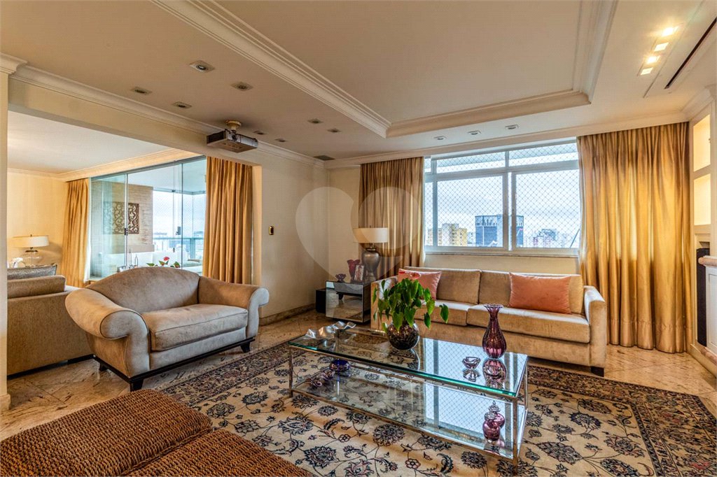Apartamento à venda com 3 suítes em Bela Vista, São Paulo, SP