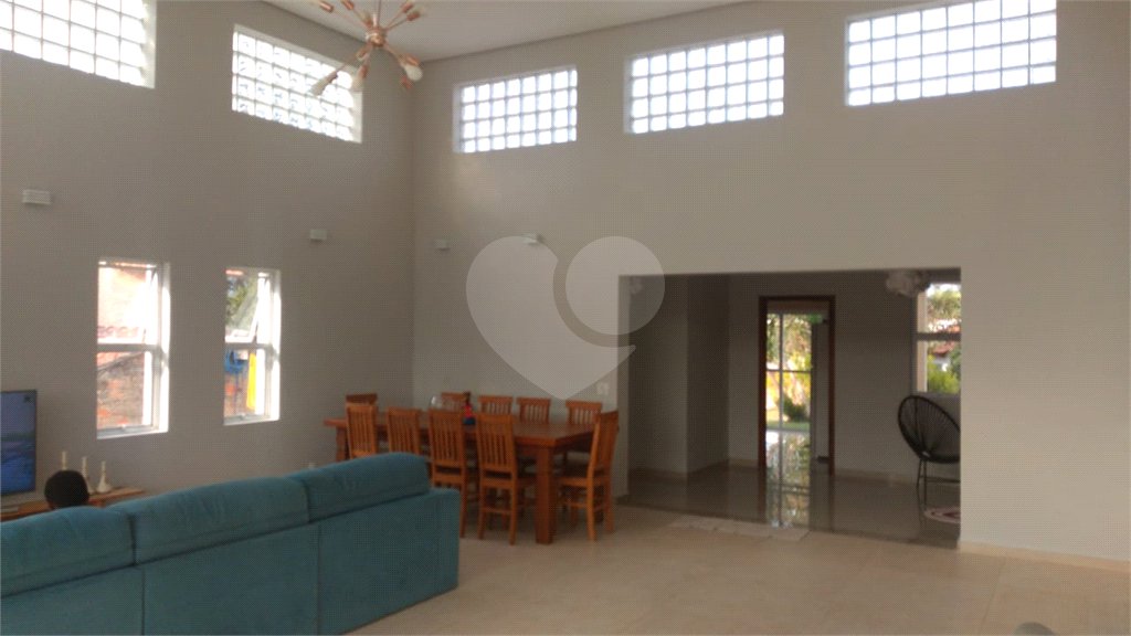 Casa à venda com 3 suítes no condomínio Alpes de Mairiporã, Mairiporã - SP