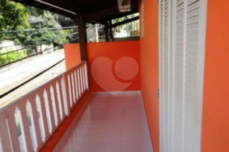Sobrado à venda com 3 quartos, sendo 1 suíte, em Vila das Palmeiras, Guarulhos, SP