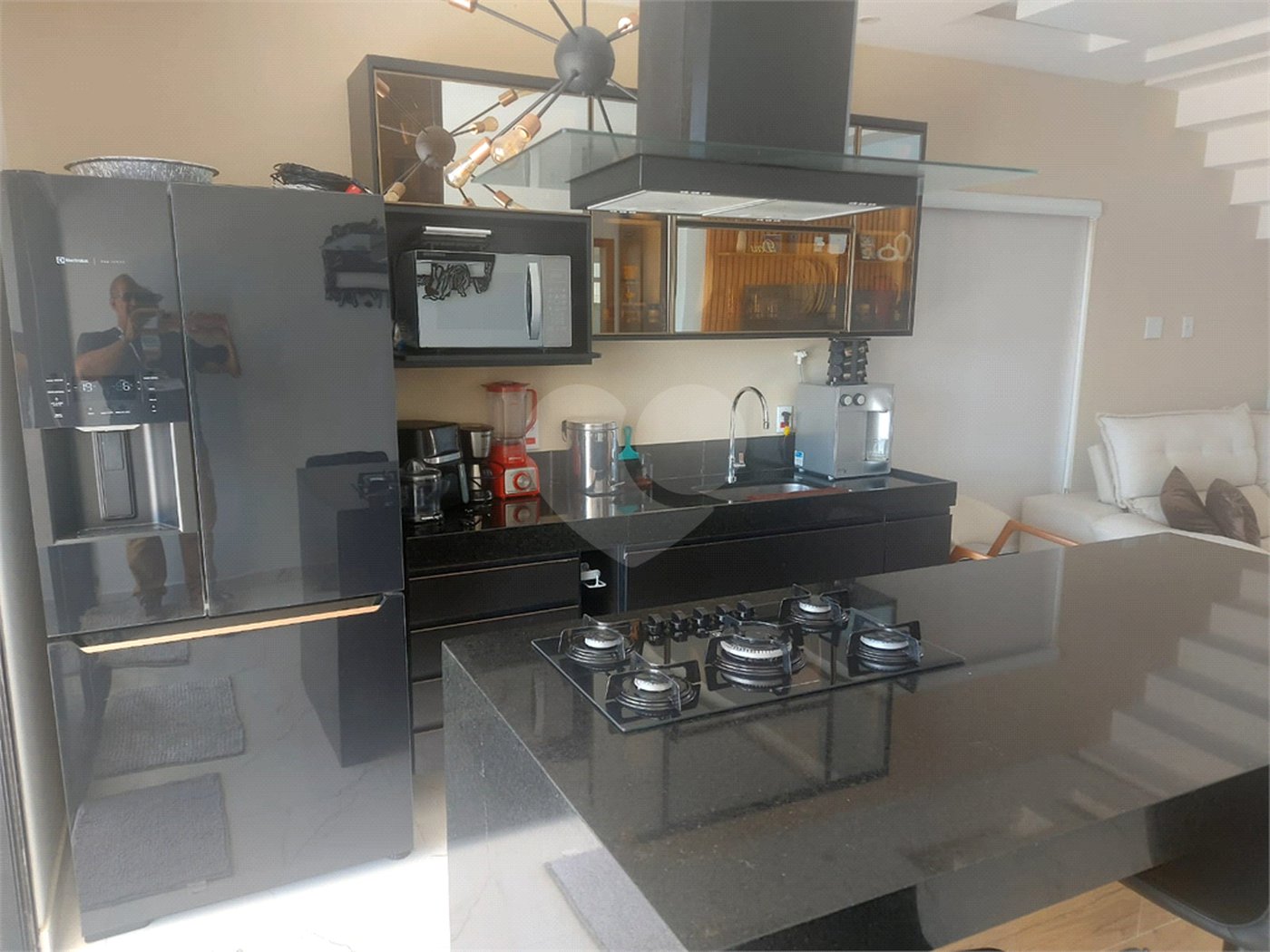 Casa à venda com 4 quartos, sendo 3 suítes, em Ogiva, Cabo Frio, RJ