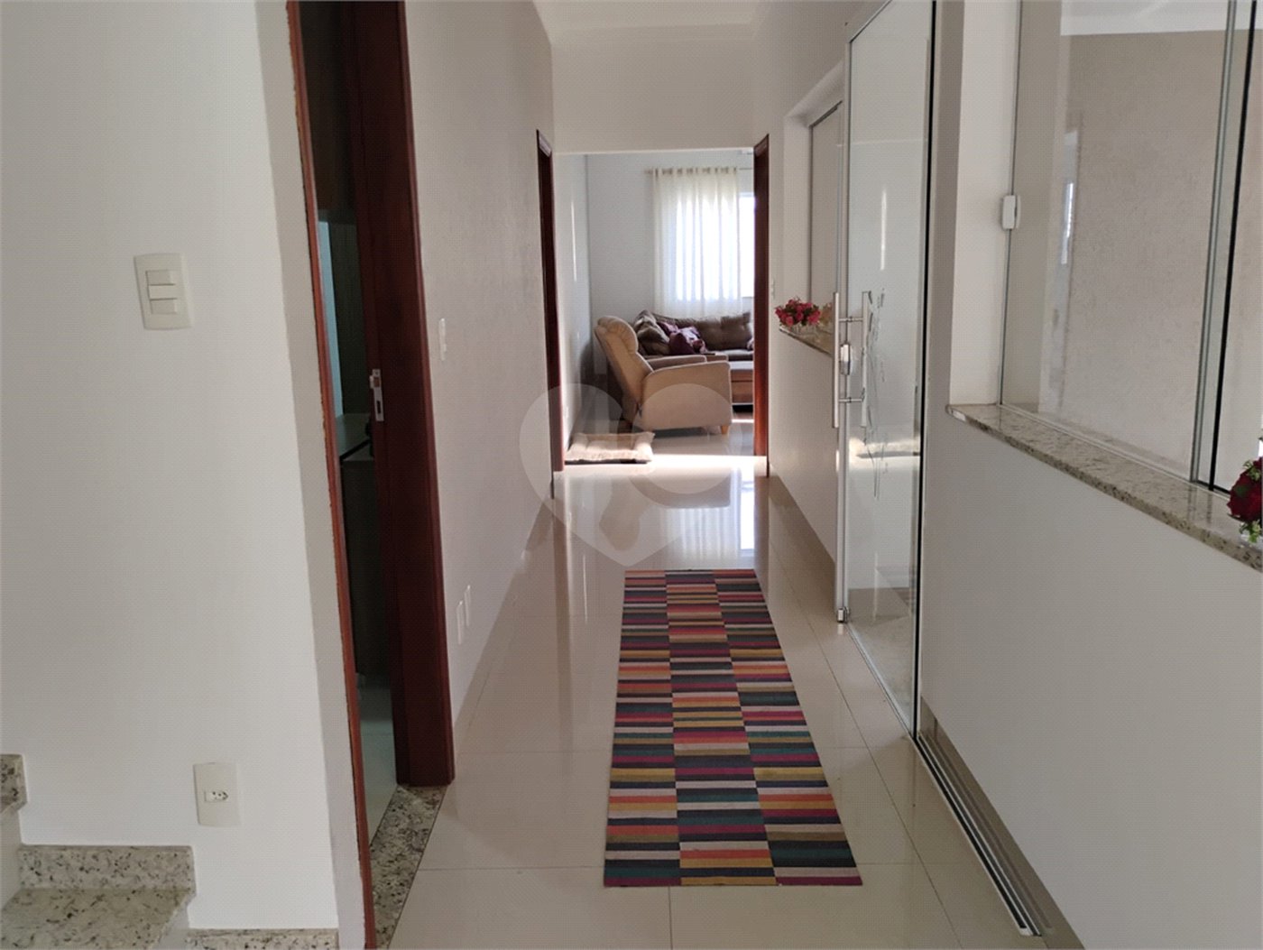 Sobrado à venda com 4 quartos, sendo 3 suítes,  em Jardim Marabá, Itapetininga, SP