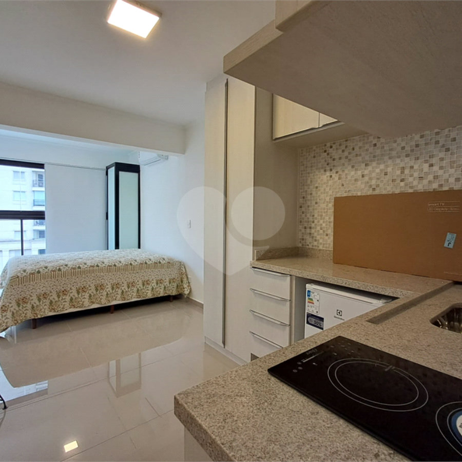 Apartamento à venda ou para alugar com 1 quarto em Vila Pompéia, São Paulo, SP