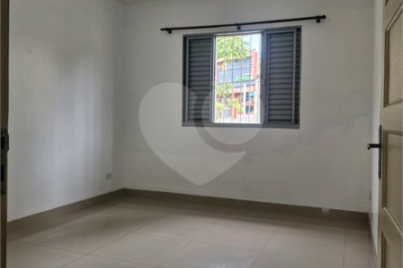 Sobrado à venda ou para alugar com 2 quartos em Cidade Dutra, São Paulo, SP