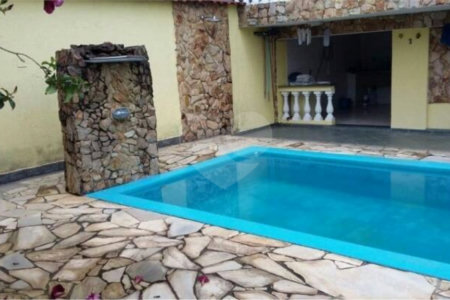 Casa à venda com 4 quartos, sendo 1 suíte, em Sesc, Suzano, SP