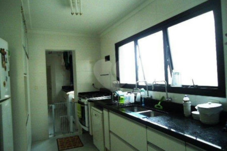 Apartamento à venda com 4 quartos, sendo 2 suítes, em Santa Teresinha, São Paulo, SP