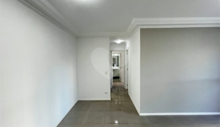 Apartamento à venda com 2 quartos, sendo 1 suíte, em Alto da Boa Vista, São Paulo, SP