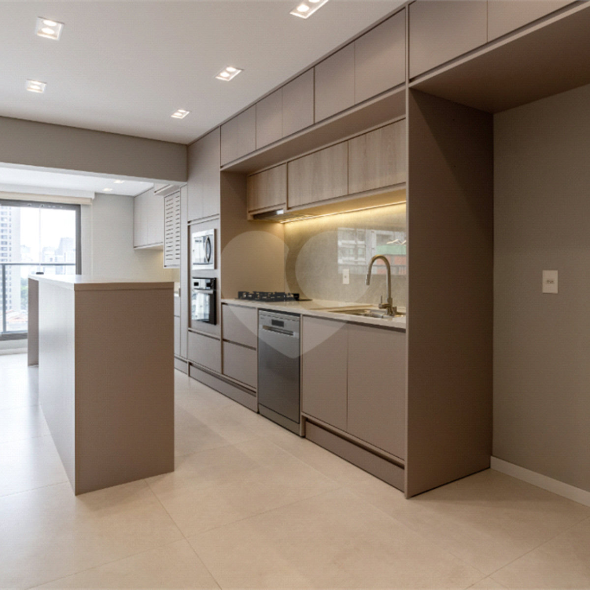 Apartamento à venda com 3 quartos, sendo 2 suítes, em Brooklin, São Paulo, SP