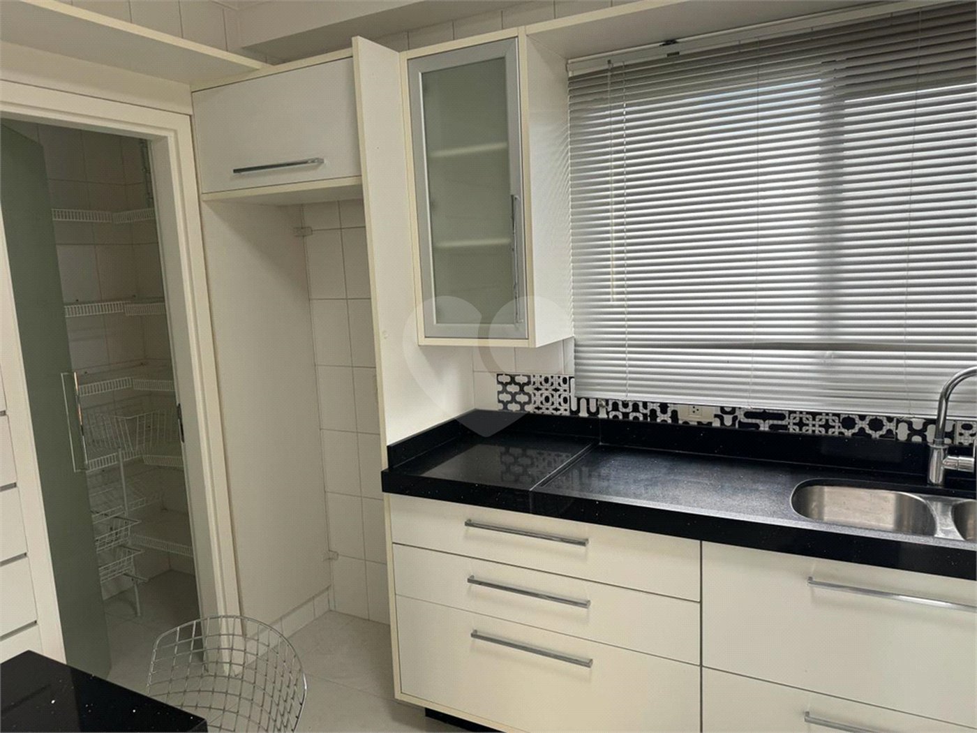 Apartamento à venda com 3 quartos, sendo 30 suítes,  em Jardim Judith, Sorocaba, SP