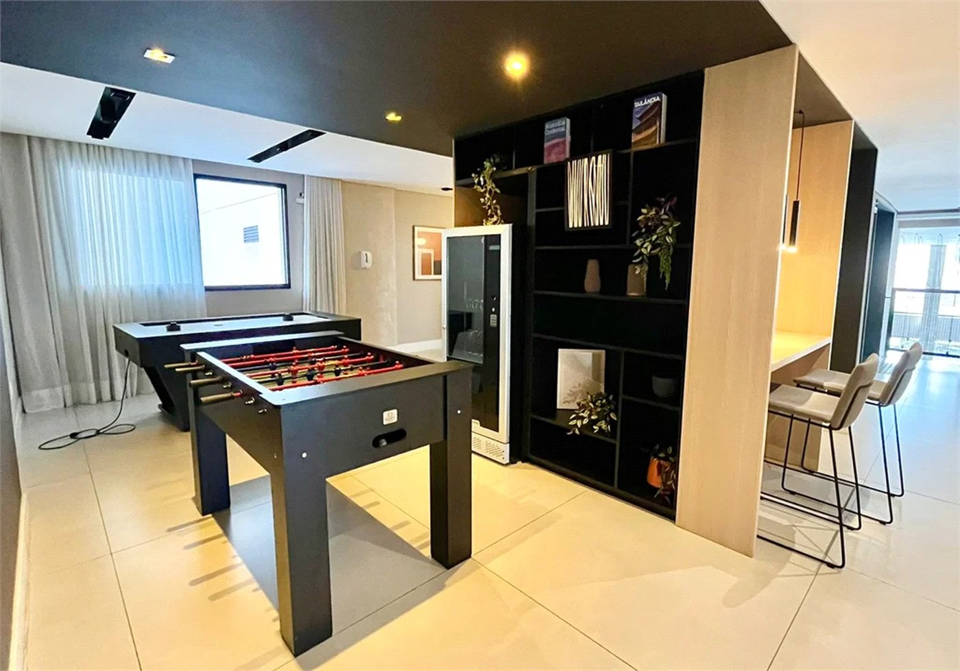 Apartamento à venda ou para alugar com 1 suíte em Pinheiros, São Paulo, SP