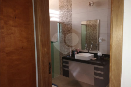Casa à venda com 6 quartos, sendo 4 suítes, no condomínio Chácara Hipica, Ribeirão Preto - SP
