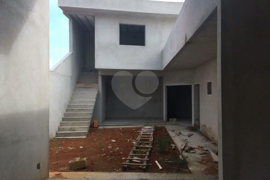 Casa à venda com 3 suítes em Tremembé, São Paulo, SP