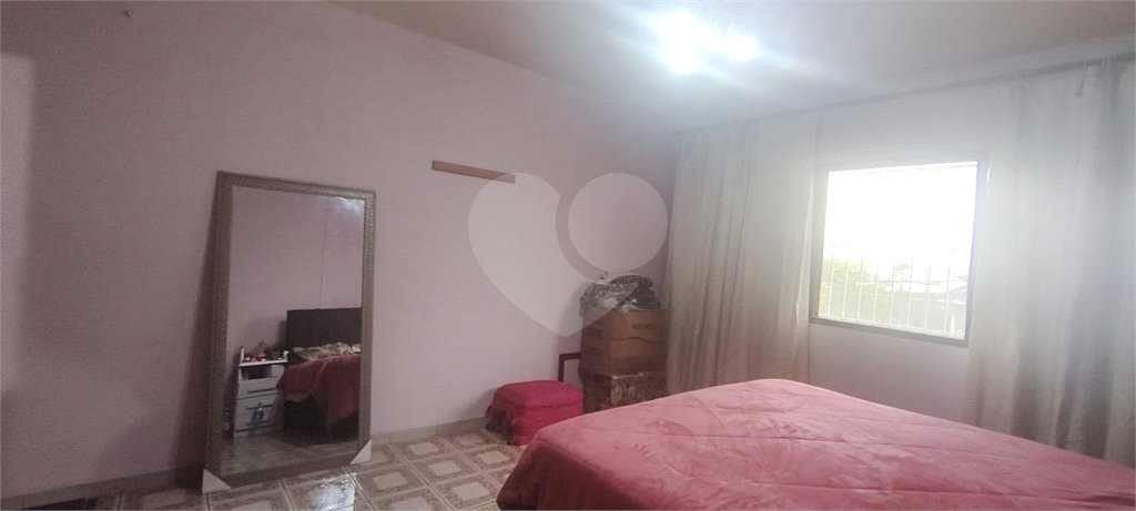 Casa à venda com 3 quartos, sendo 1 suíte,  em Jardim Vila Galvão, Guarulhos, SP