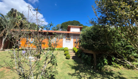 Casa Térrea à venda com 3 quartos, sendo 1 suíte,  em Serra da Cantareira, Mairiporã, SP