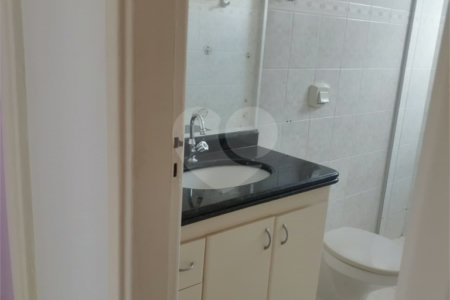 Apartamento à venda com 2 quartos, sendo 1 suíte,  em Estância Itaguaí, Caldas Novas, GO