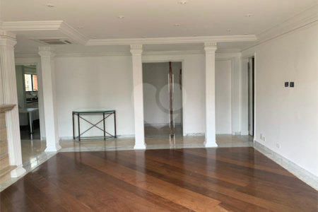 Cobertura à venda com 4 quartos, sendo 3 suítes, em Vila Mariana, São Paulo, SP