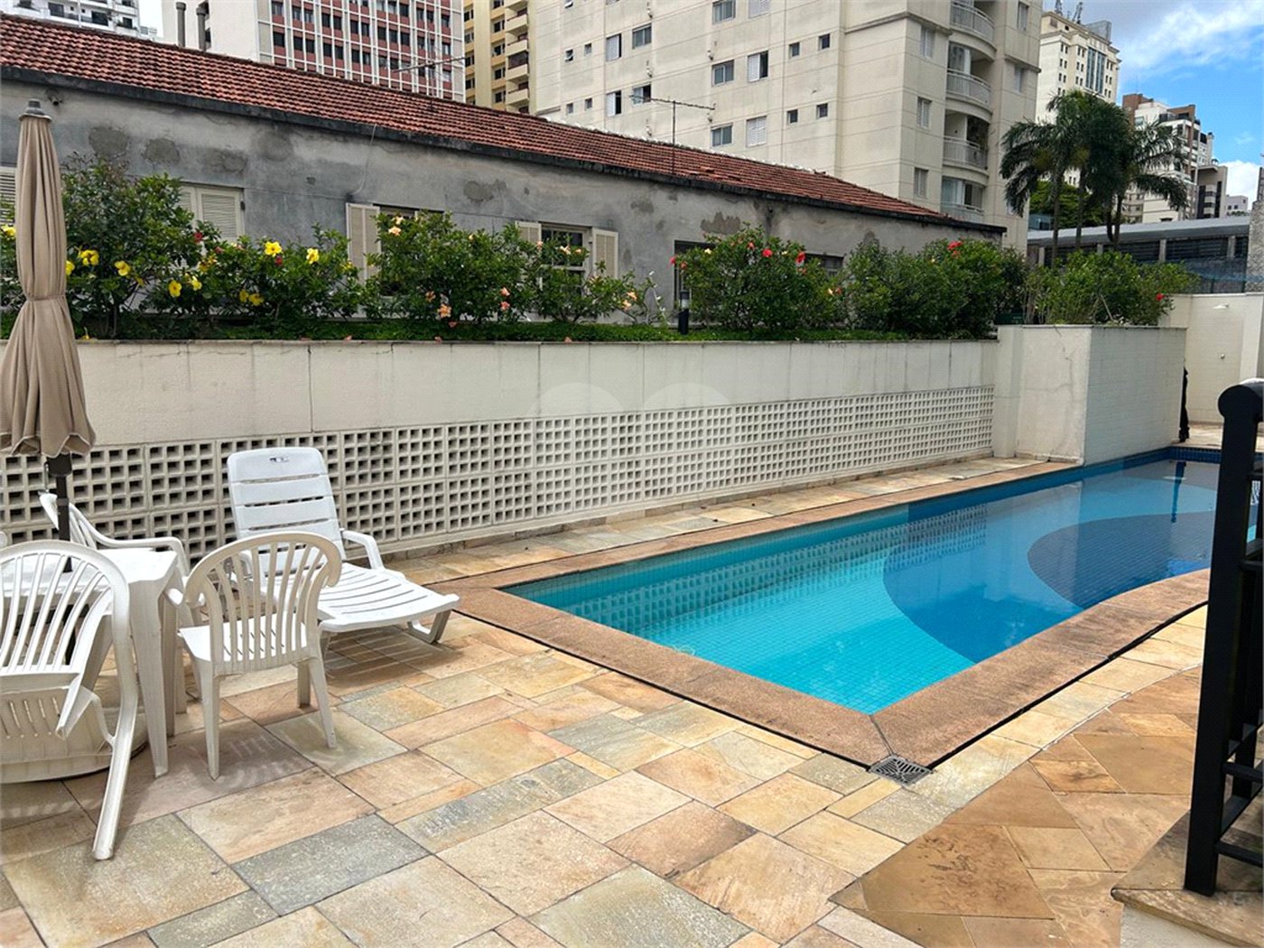 Apartamento para alugar com 3 quartos, sendo 1 suíte, em Pinheiros, São Paulo, SP