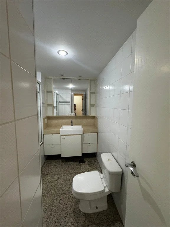 Apartamento à venda com 3 suítes em Vila Suzana, São Paulo, SP