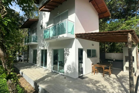 Sobrado com 3 dormitórios à venda, 269 m² por R$ 1.280.000,00 - Sertão do Camburi - São Sebastião/SP