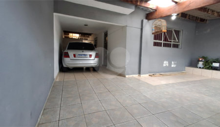 Casa de Vila à venda com 2 quartos em Vila Dylze, Votorantim, SP