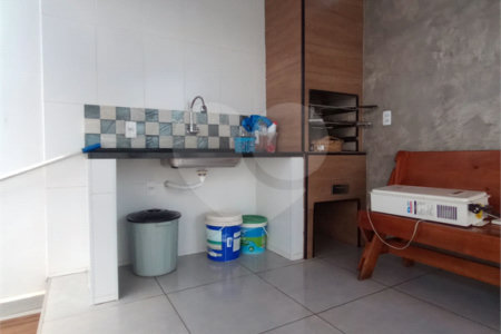 Sobrado à venda com 2 quartos, sendo 1 suíte, em Vila Vendramini, Itapetininga, SP