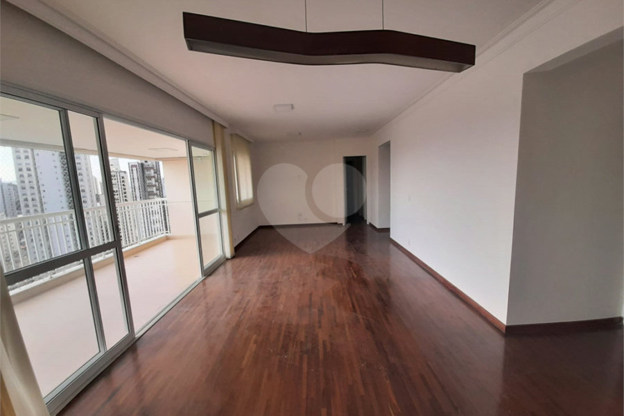 Apartamento à venda com 3 quartos, sendo 1 suíte, em Santana, São Paulo, SP