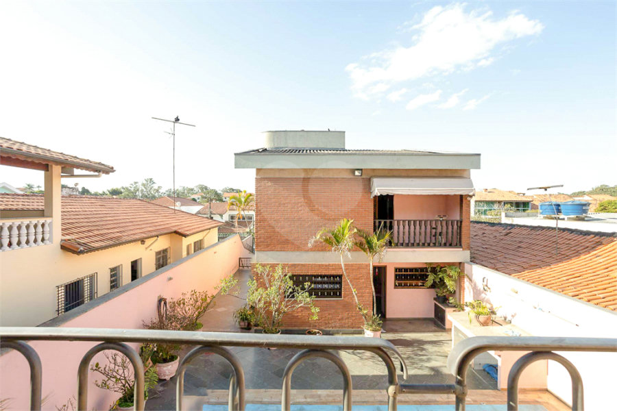 Sobrado à venda com 3 quartos, sendo 1 suíte, em Itaquera, São Paulo, SP