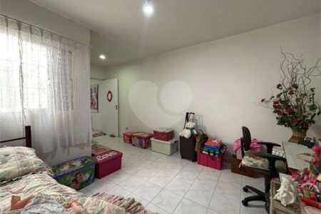 Casa à venda com 3 quartos em Vila Galvão, Guarulhos, SP