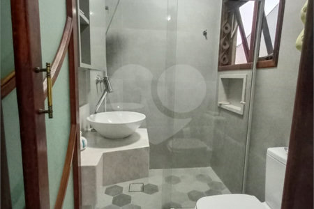 Casa à venda com 3 suítes no condomínio Aruã, Mogi das Cruzes - SP