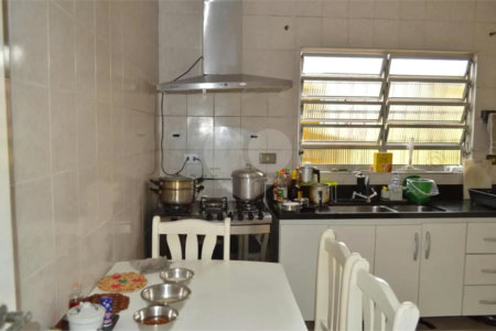 Casa à venda com 3 quartos, sendo 1 suíte,  em Vila Monumento, São Paulo, SP