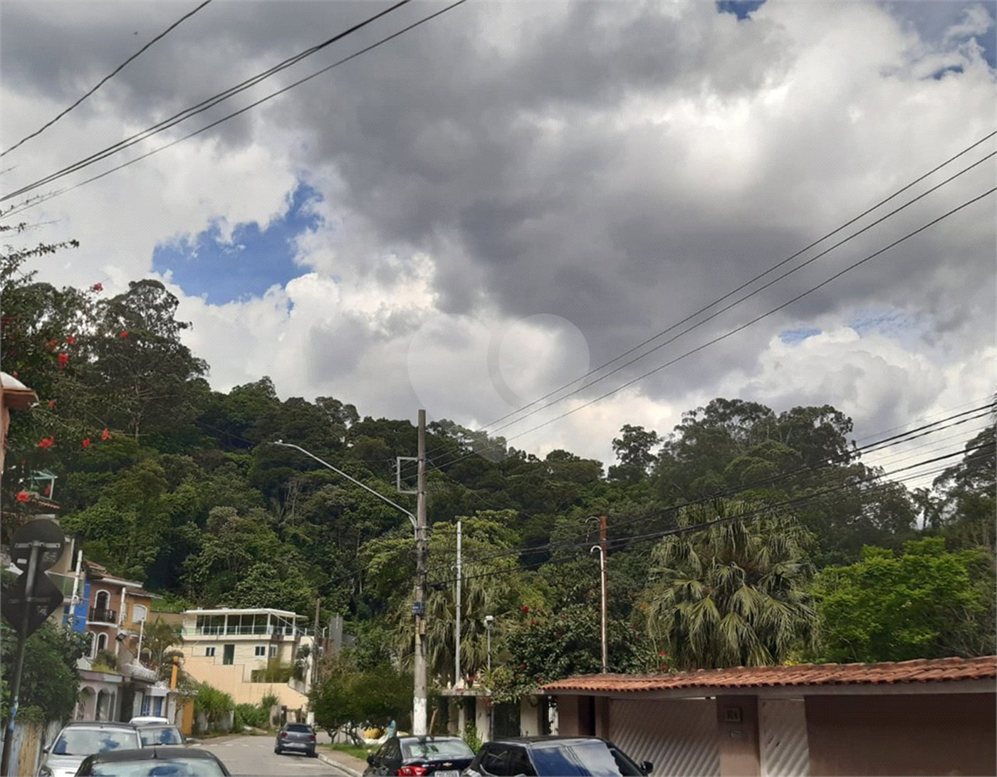 Sobrado à venda com 3 quartos, sendo 1 suíte, em Tremembé, São Paulo, SP
