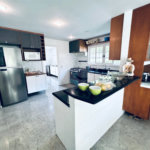 Casa à venda com 8 quartos, sendo 7 suítes, em Barra da Tijuca, Rio de Janeiro, RJ
